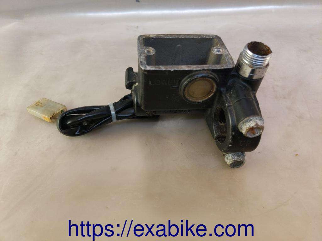 front brake master cylinder Yamaha DTR 125 - photo 1