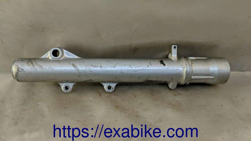 lower fork case, left Suzuki DR 750 - photo 1