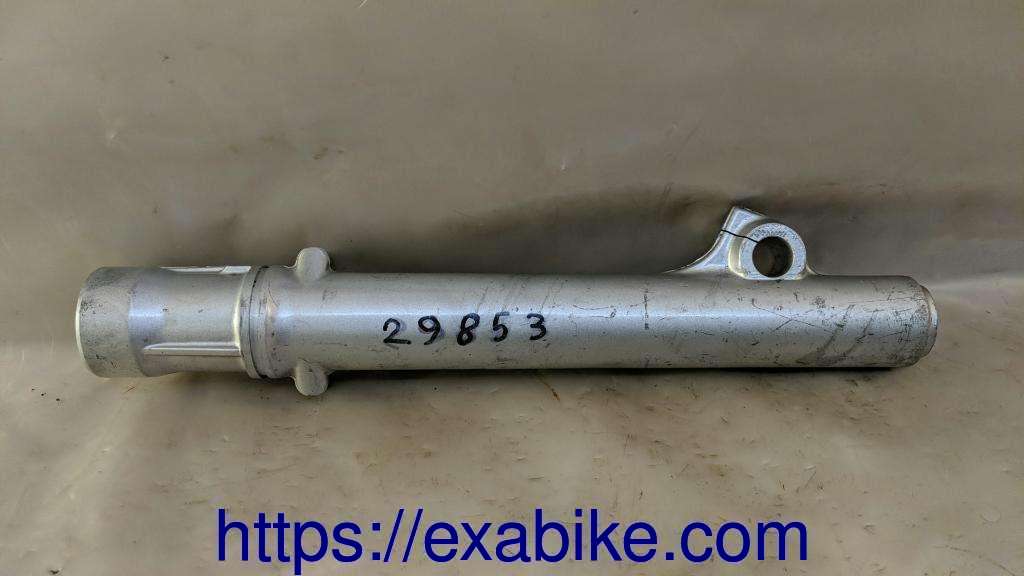 lower fork case, right Suzuki DR 750 - photo 1