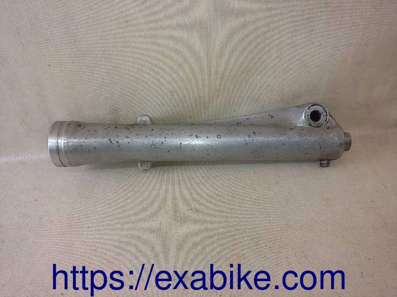 lower fork case, right Honda XL 125 - photo 1