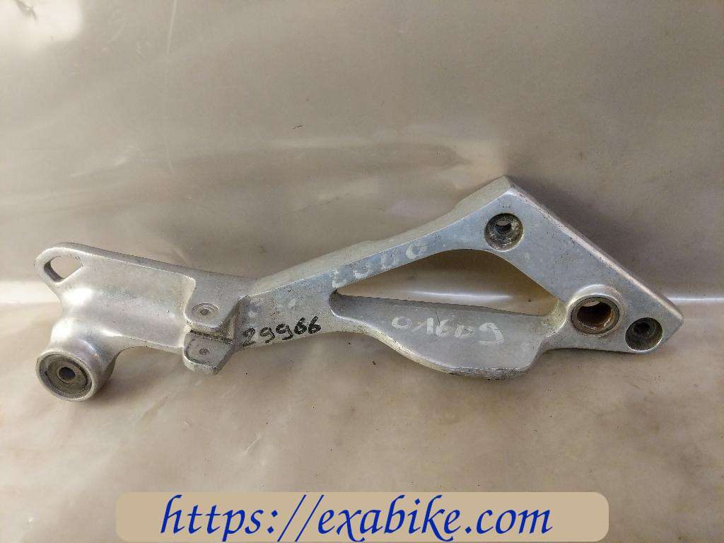 rear right older step Yamaha TDM 850 - photo 1