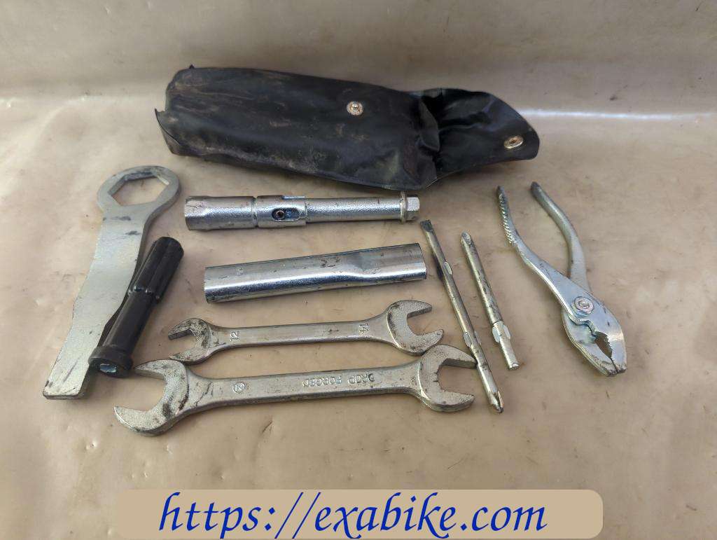 tools Kawasaki Z1000 - photo 1