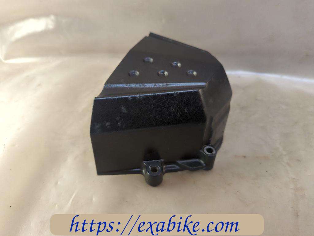 sprocket cover Kawasaki Z1000 - photo 2