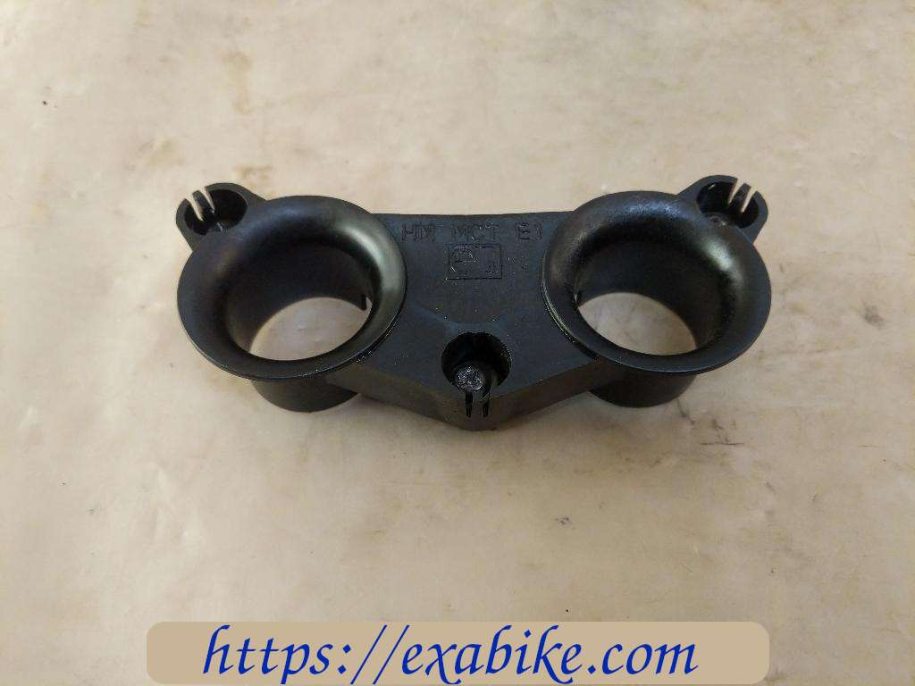 carburetor air funnel Honda FSC 600 Silverwing - photo 1