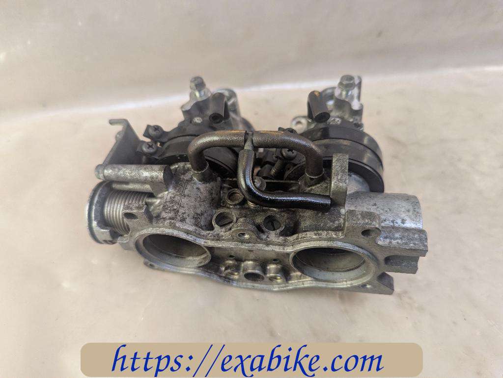throttle body Honda FSC 600 Silverwing - photo 3