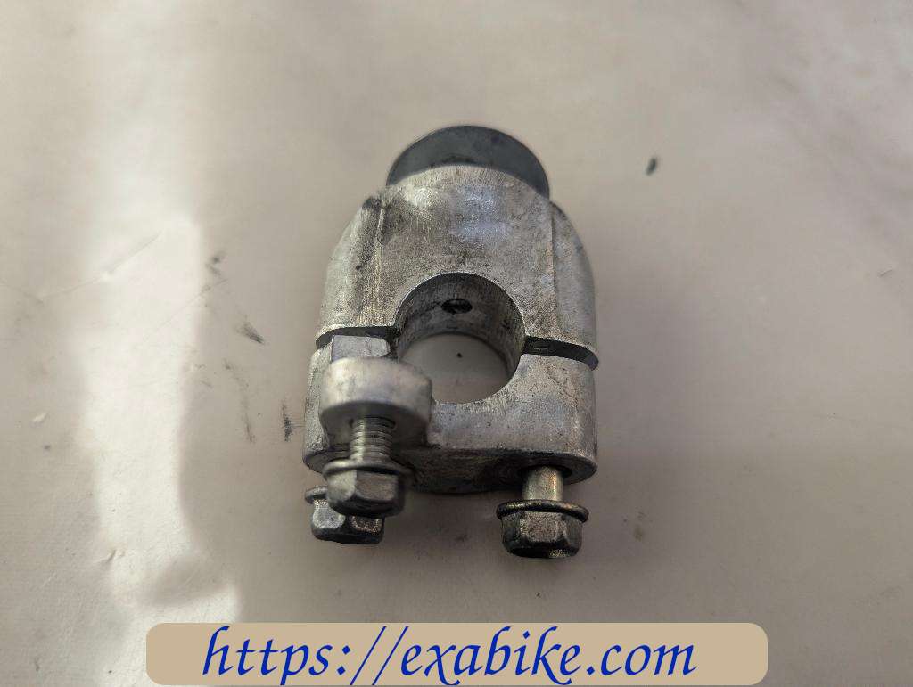 handlebar holder, right Honda FSC 600 Silverwing - photo 2