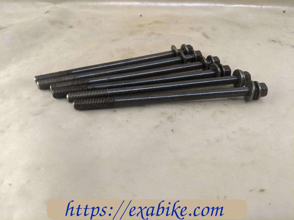 cylinder head screw Honda FSC 600 Silverwing - photo 1