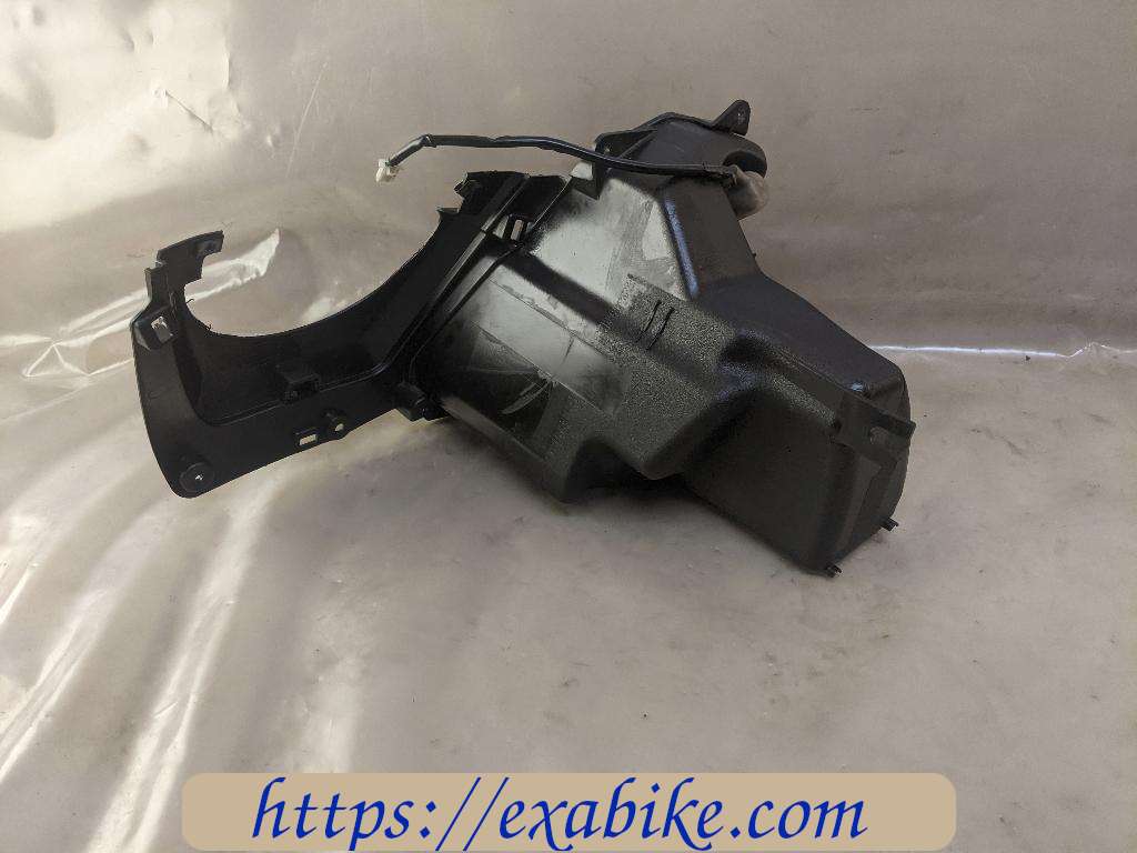 box Honda FSC 600 Silverwing - photo 2