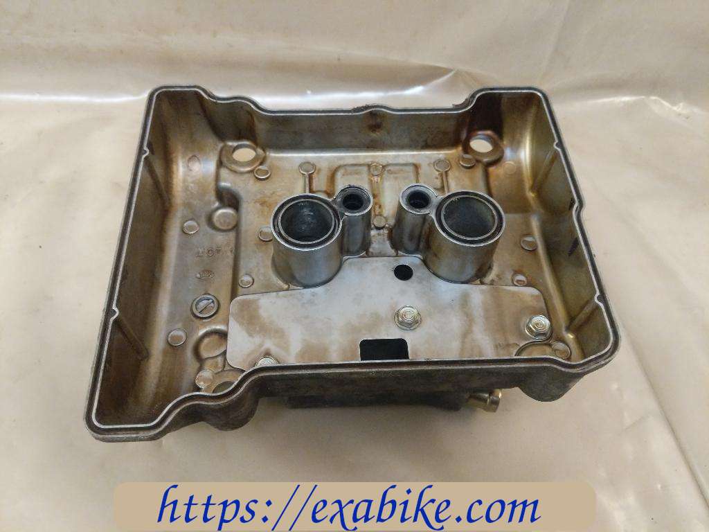 couvre culasse Honda FSC 600 Silverwing - photo 3