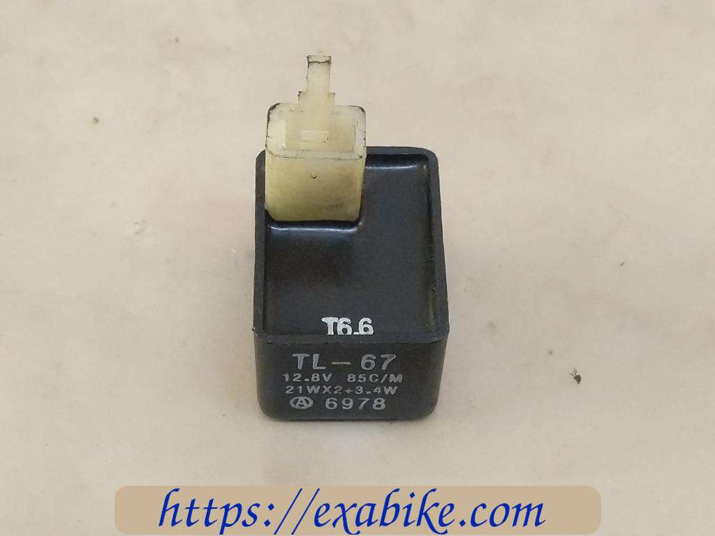 turn signal relay Suzuki DR 650 - photo 1