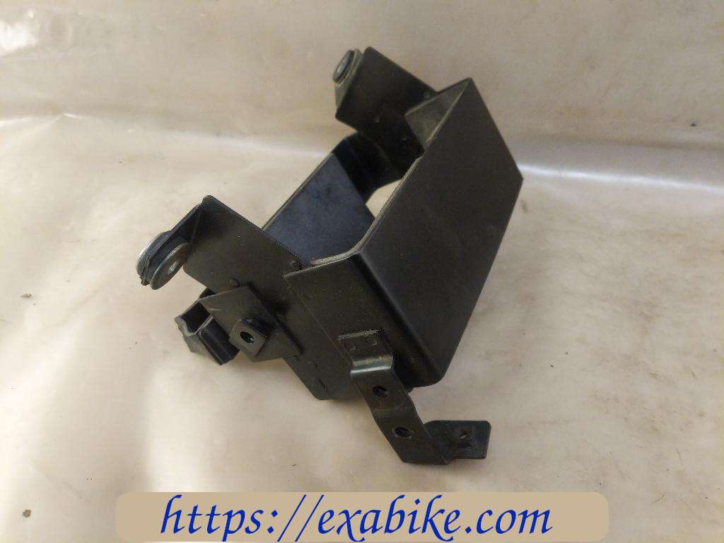 battery box Suzuki DR 650 - photo 2