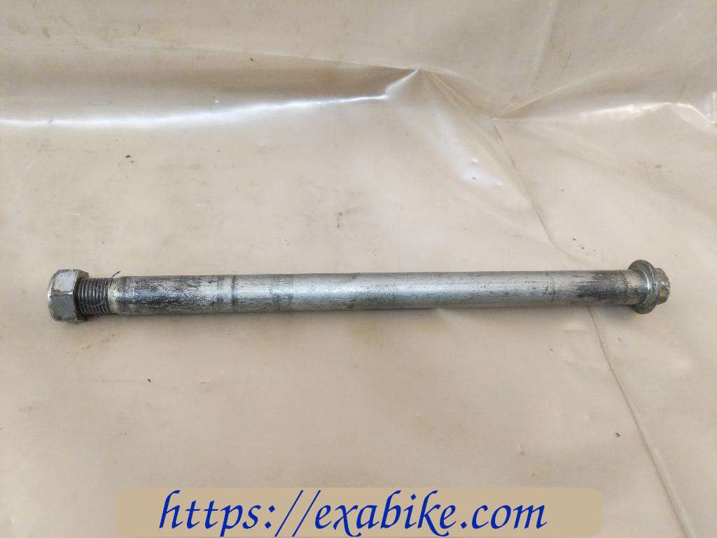 swingarm axle Suzuki DR 650 - photo 1
