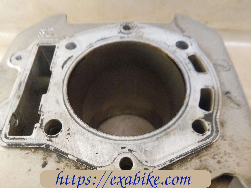 cylinder Suzuki DR 650 - photo 3