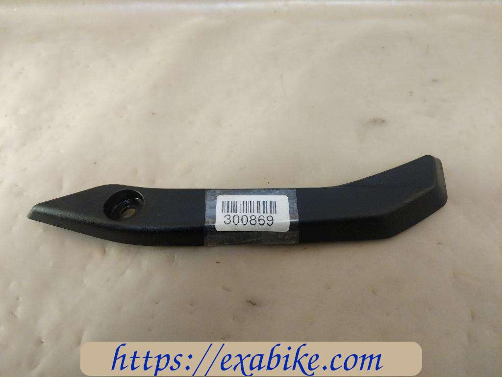 élément plastique gauche Yamaha 300 Tricity - photo 1
