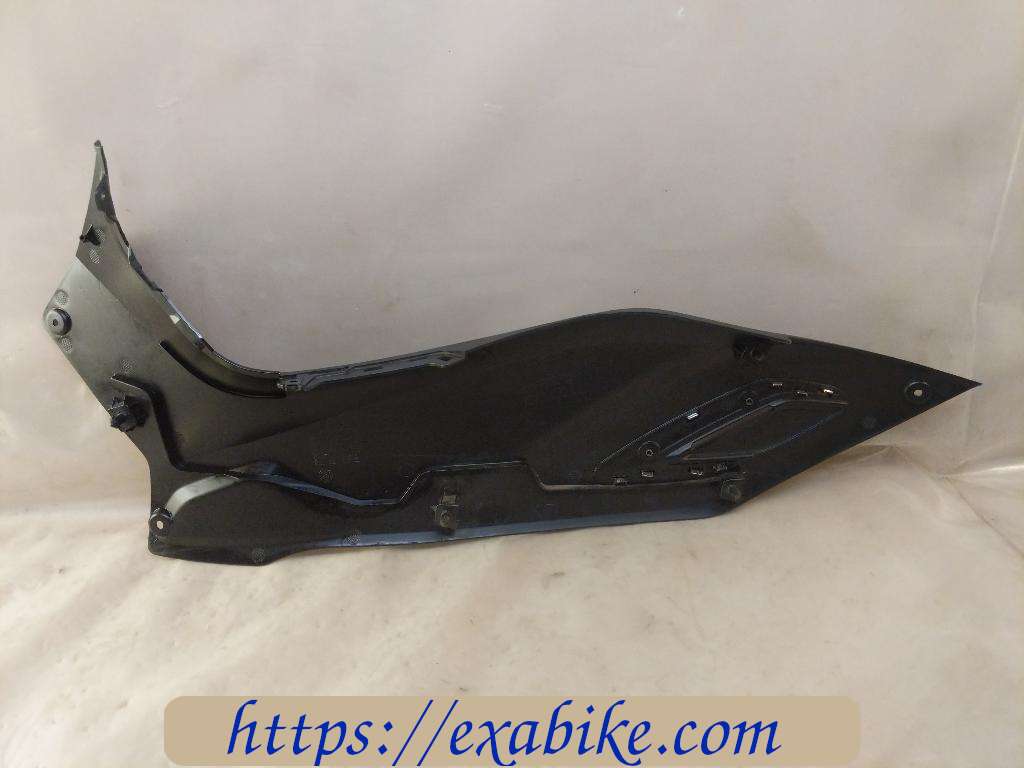 side cover, right Yamaha 300 Tricity - photo 2