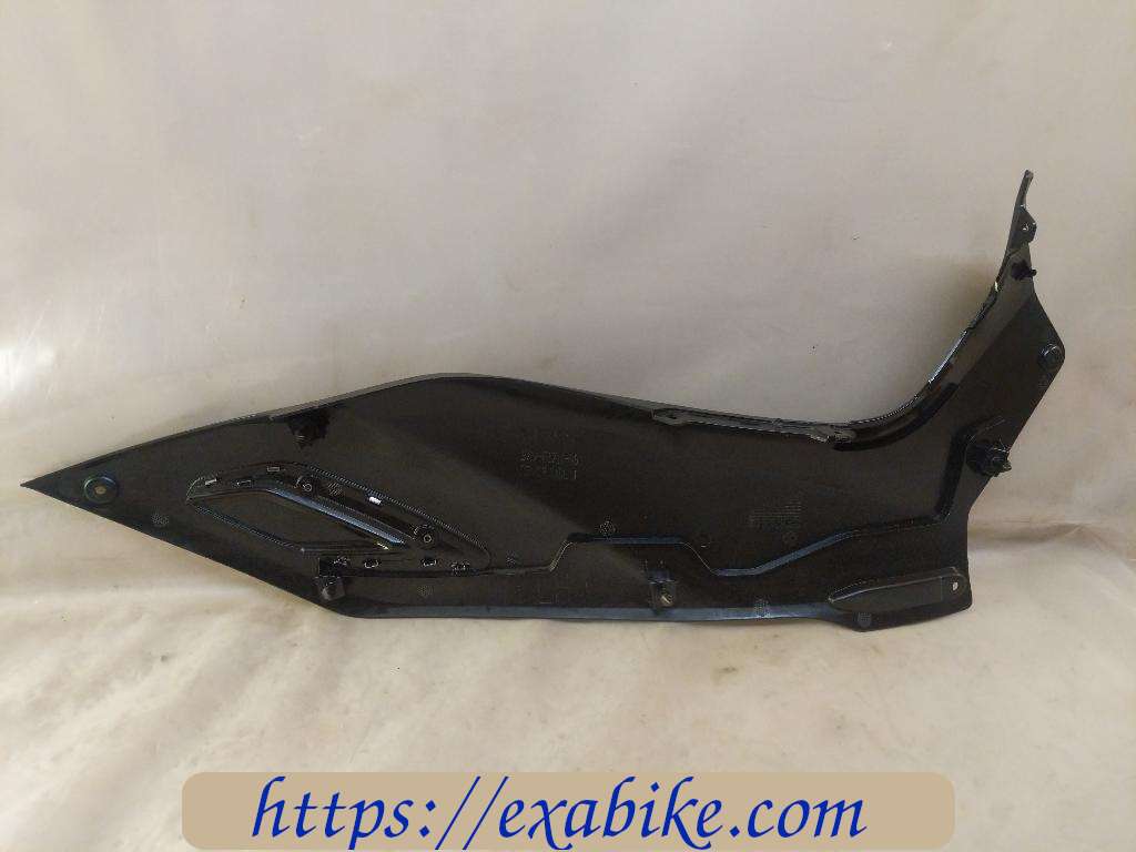 cache latéral gauche Yamaha 300 Tricity - photo 2