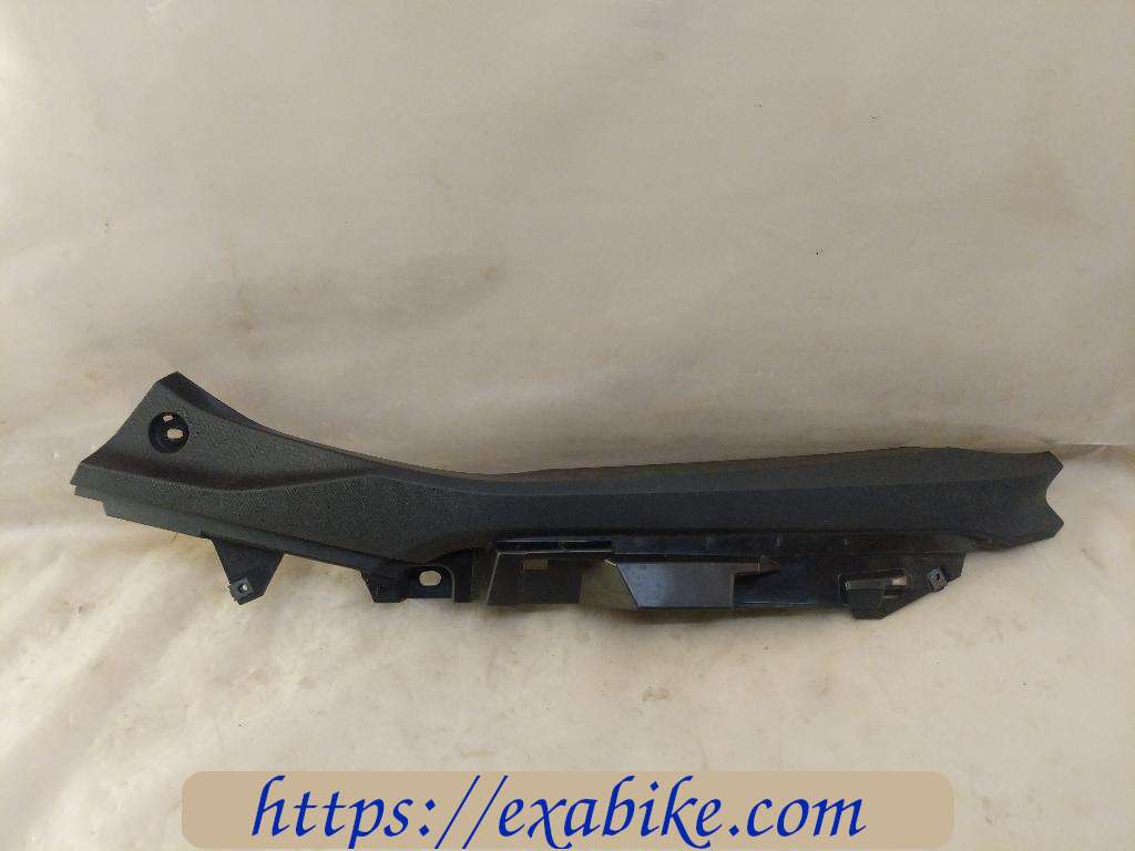 élément plastique droit Yamaha 300 Tricity - photo 1