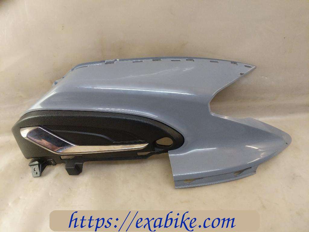 élément d'habillage droit Yamaha 300 Tricity - photo 1