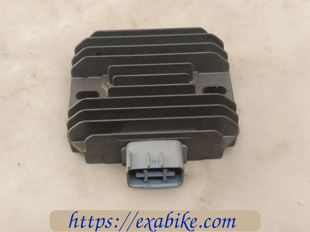 voltage regulator Suzuki 125 Burgman - photo 1