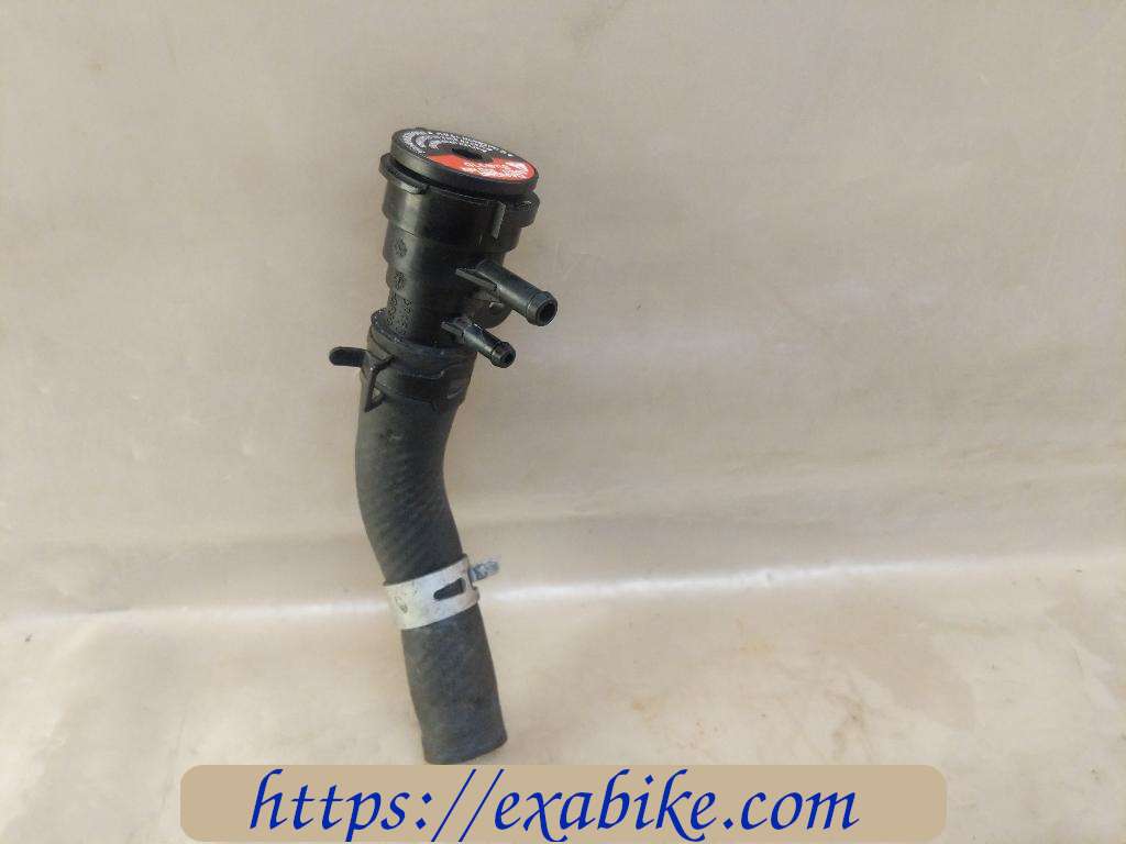 radiator filler neck Yamaha 300 Tricity - photo 1