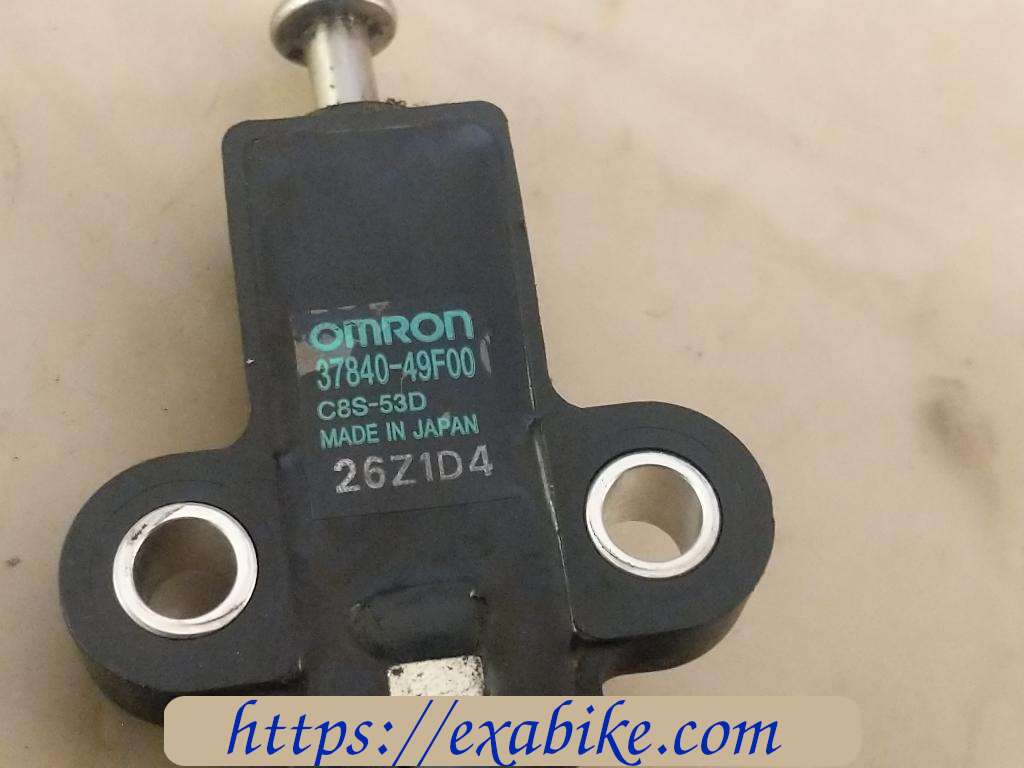 side stand switch Suzuki 125 Burgman - photo 3