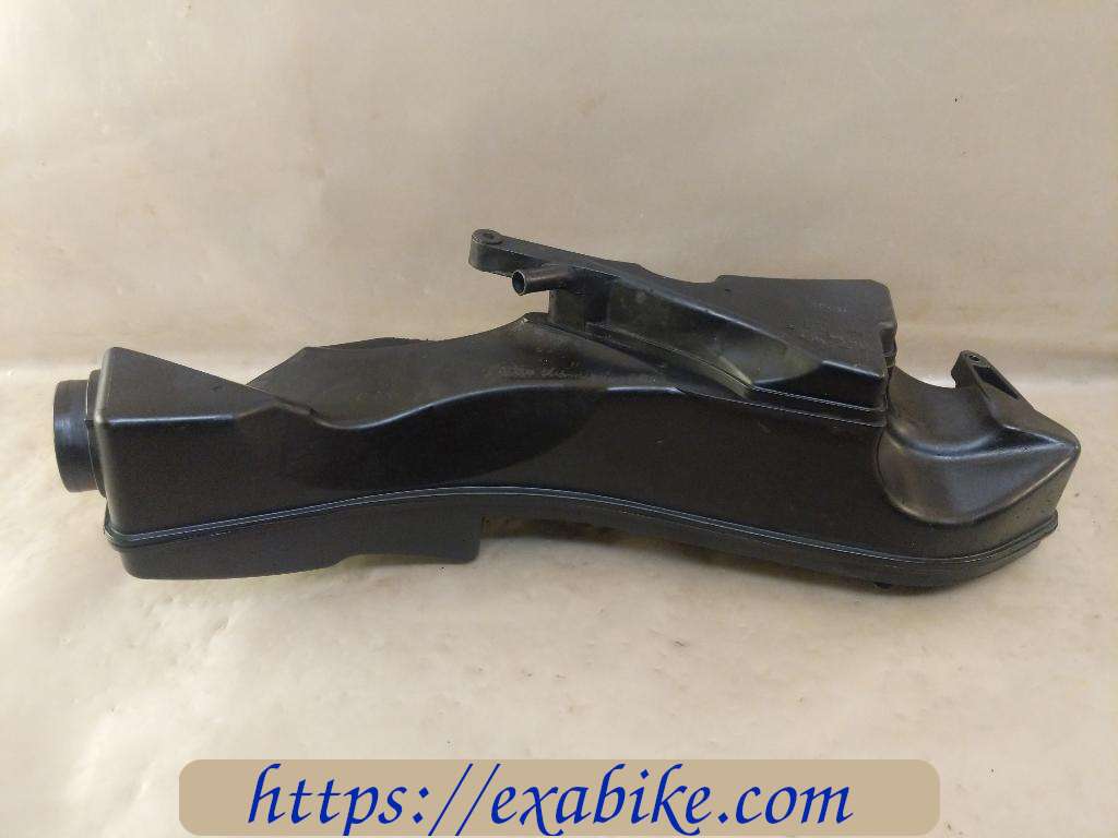 air cleaner box Suzuki 125 Burgman - photo 4