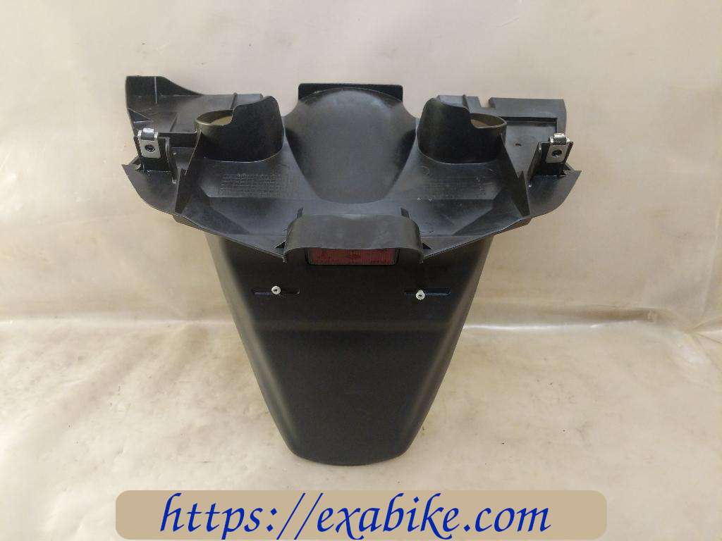 lower fender, rear Suzuki 125 Burgman - photo 1
