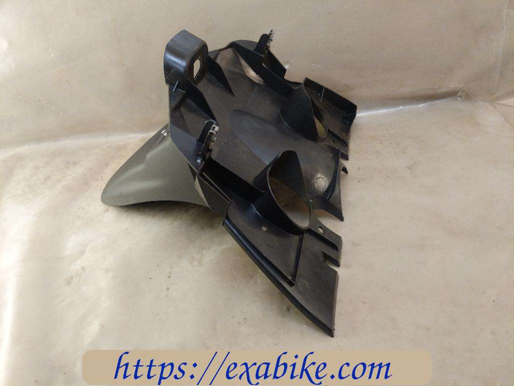 lower fender, rear Suzuki 125 Burgman - photo 3