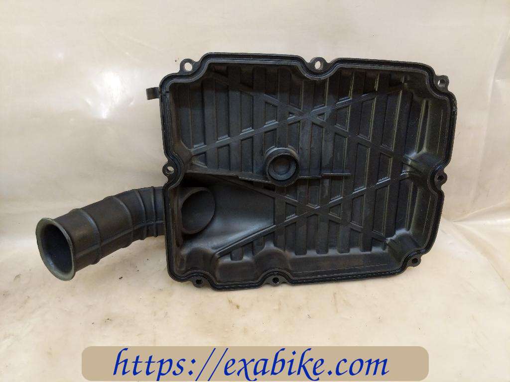 air cleaner box cover Honda NTV 650 REVERE - photo 3