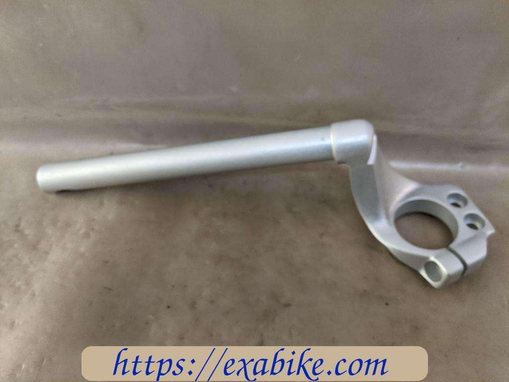 handlebar, left Triumph Daytona 955 i - photo 1