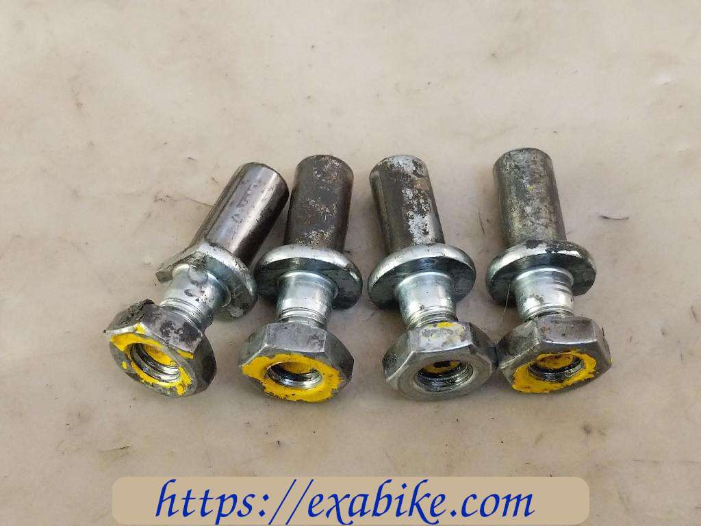 rear sproket bolts Kymco Zing 125 - photo 1