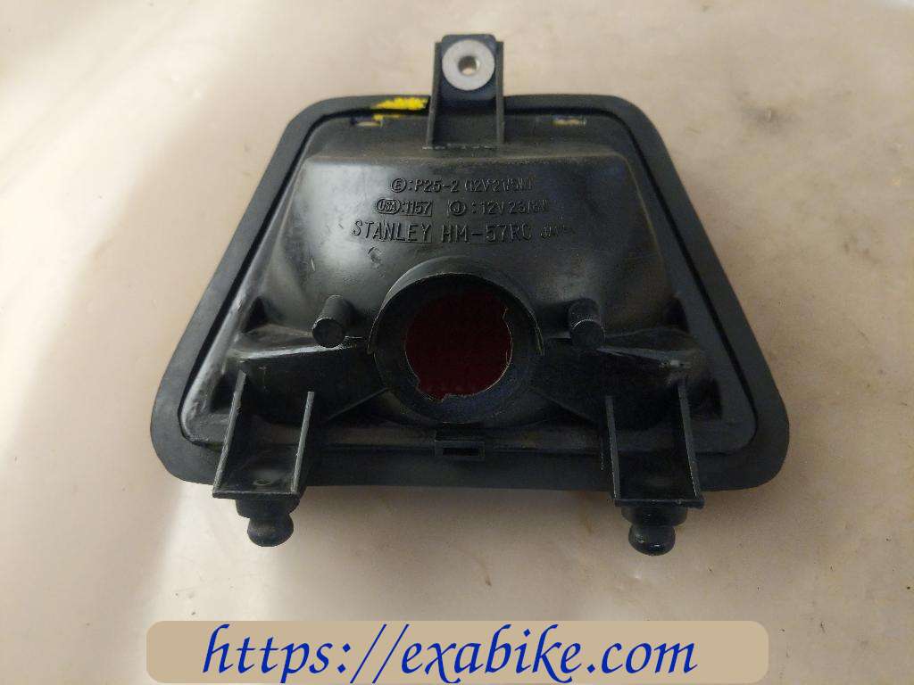 feu arriere Honda VF750F - photo 2