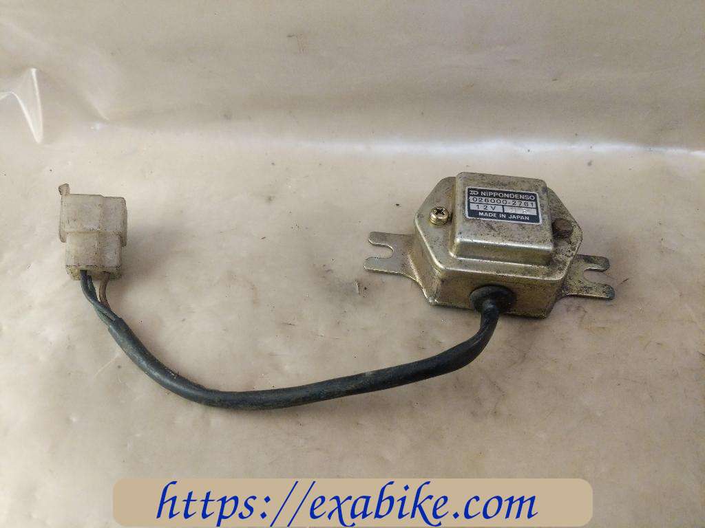 regulateur Kawasaki KZ 750 - photo 1