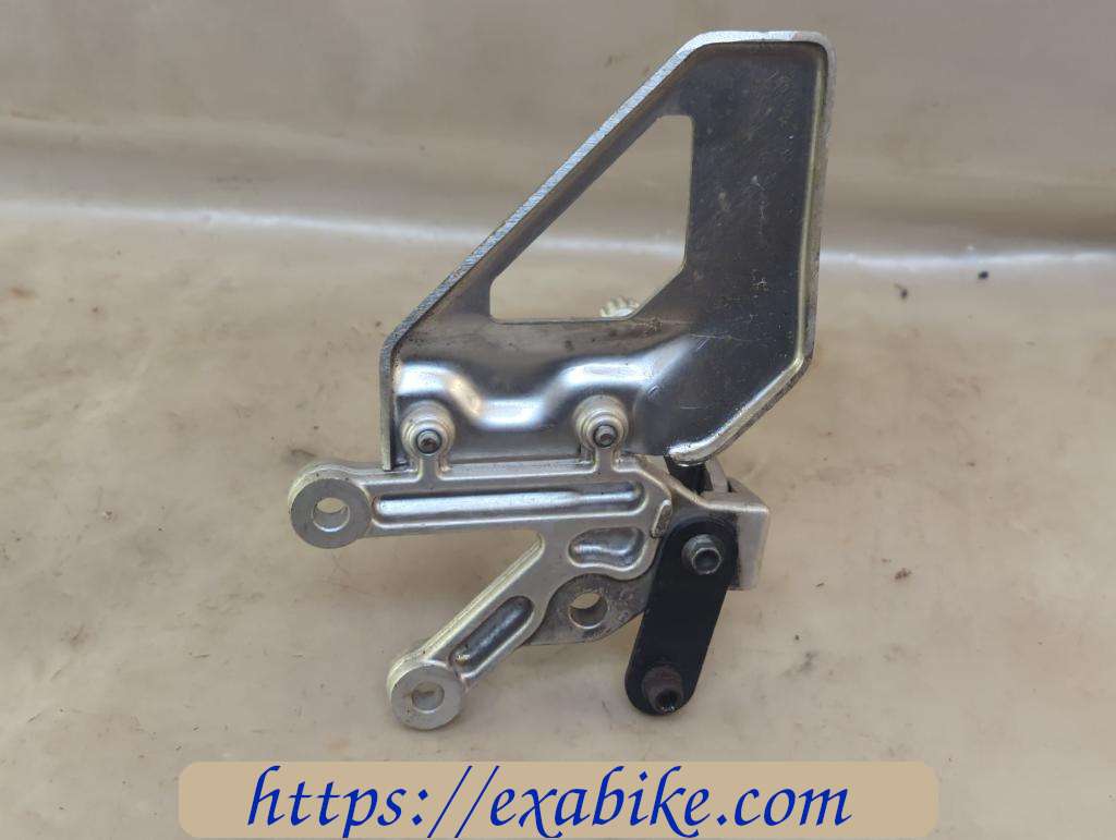 footrest plate, front right Aprilia RSV 1000 - photo 2
