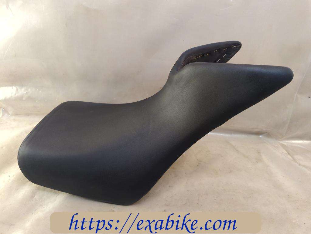 selle avant Triumph 800 Tiger - photo 1
