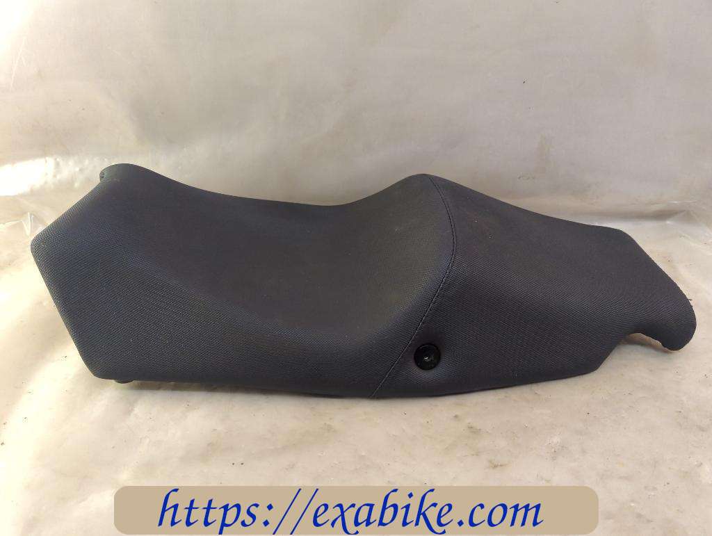 seat Triumph 1050 Sprint ST - photo 2