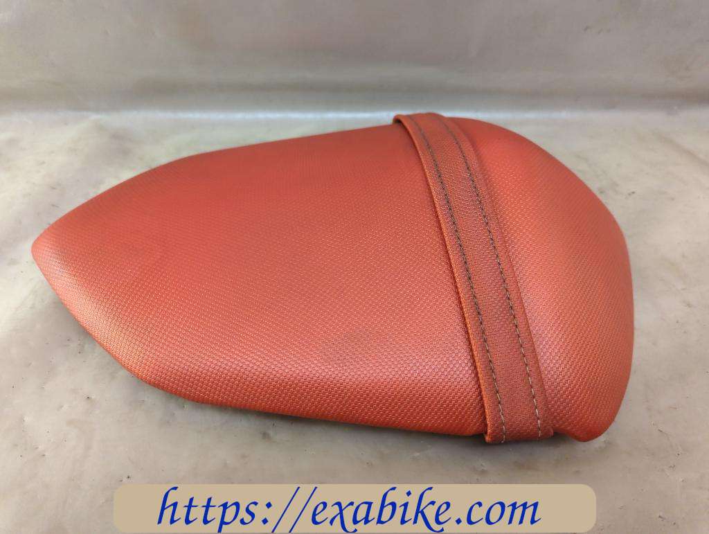 selle arrière Kawasaki Z 750 - photo 2