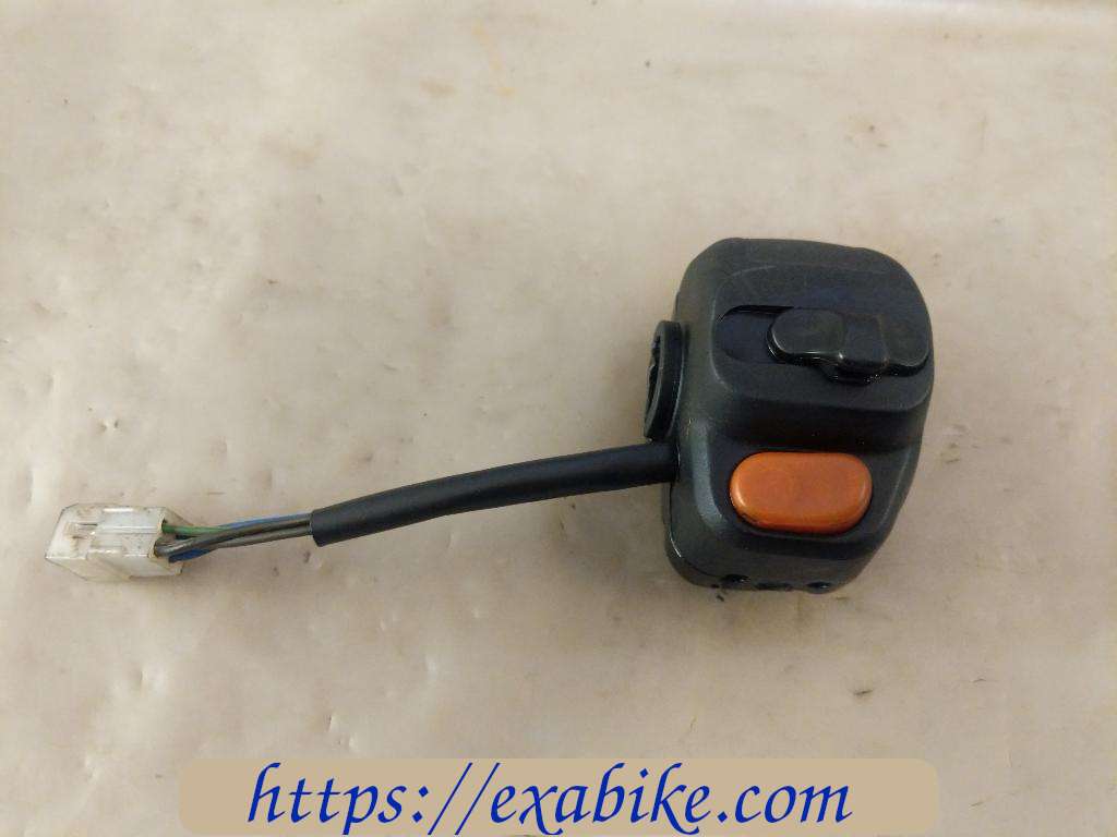 handle switch, right Yamaha 125 Majesty - photo 1
