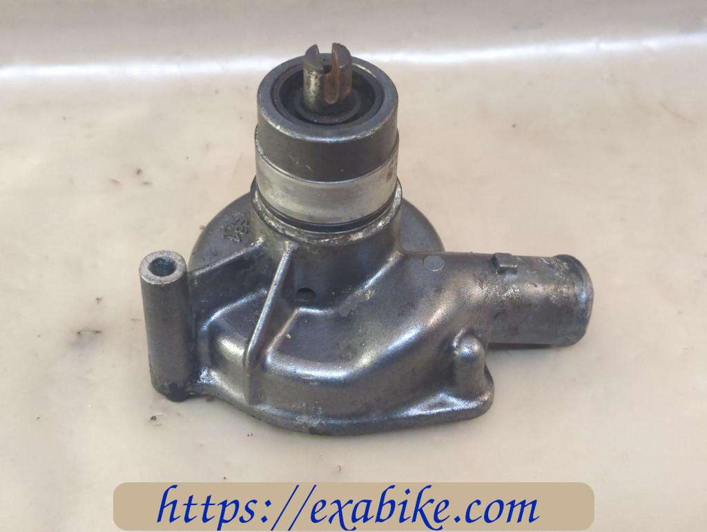 water pump Triumph Trident 900 - photo 3