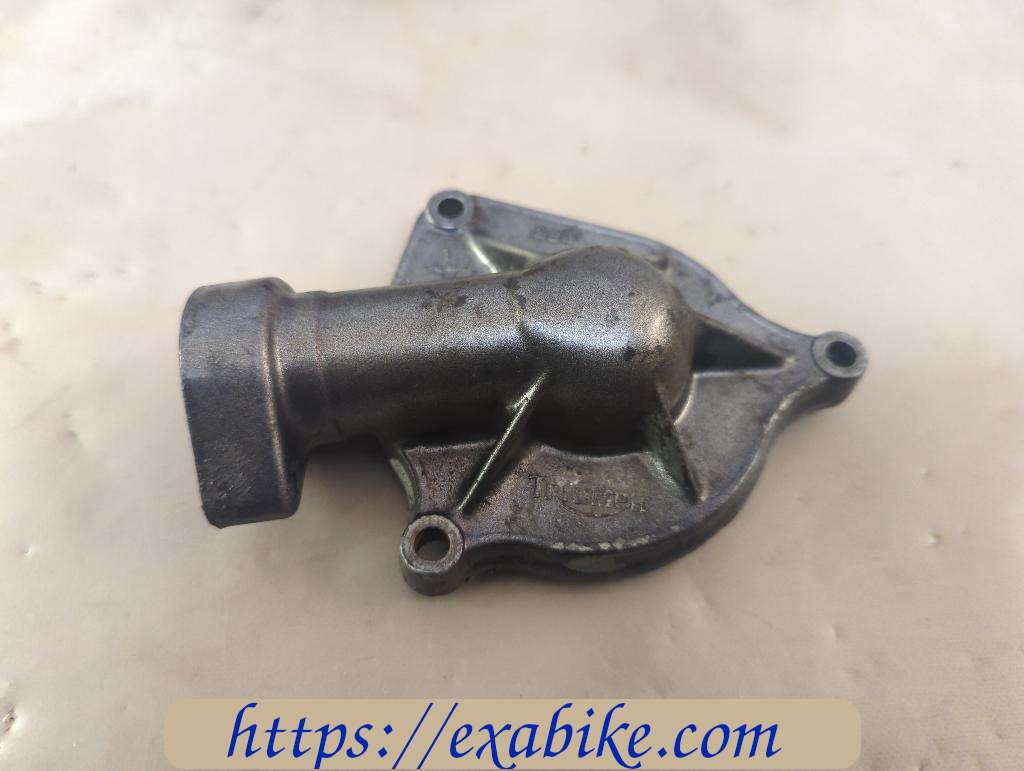 water pump cover Triumph Trident 900 - photo 1