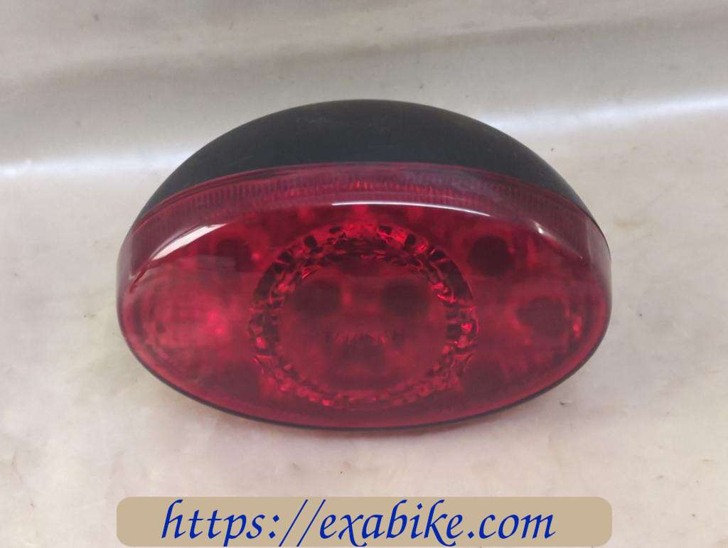 tail light Triumph 900 Street Twin - photo 1