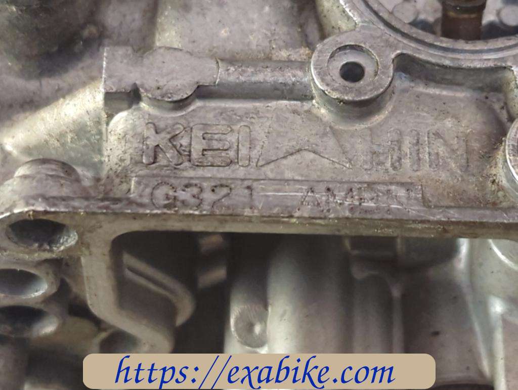 carburetor body, middle left Kawasaki ZRX 1100 - photo 5
