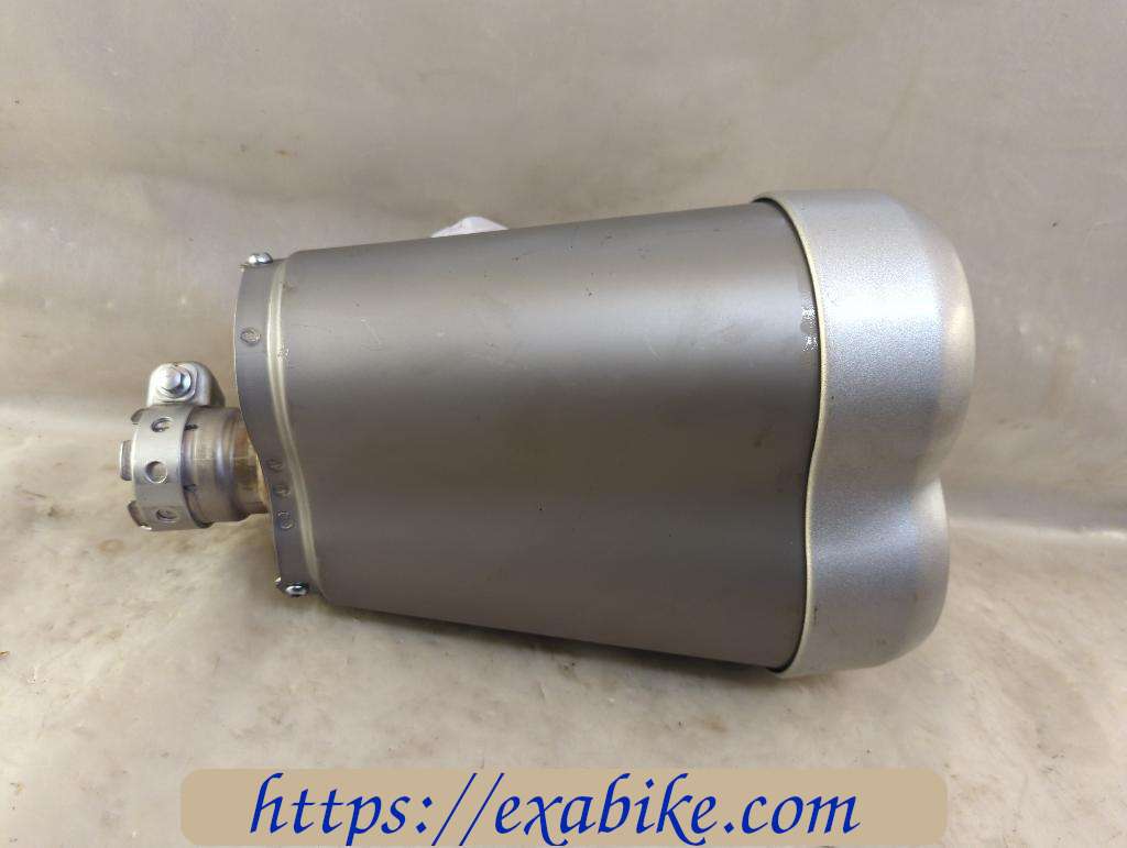 muffler, left Yamaha 1700 VMAX - photo 1
