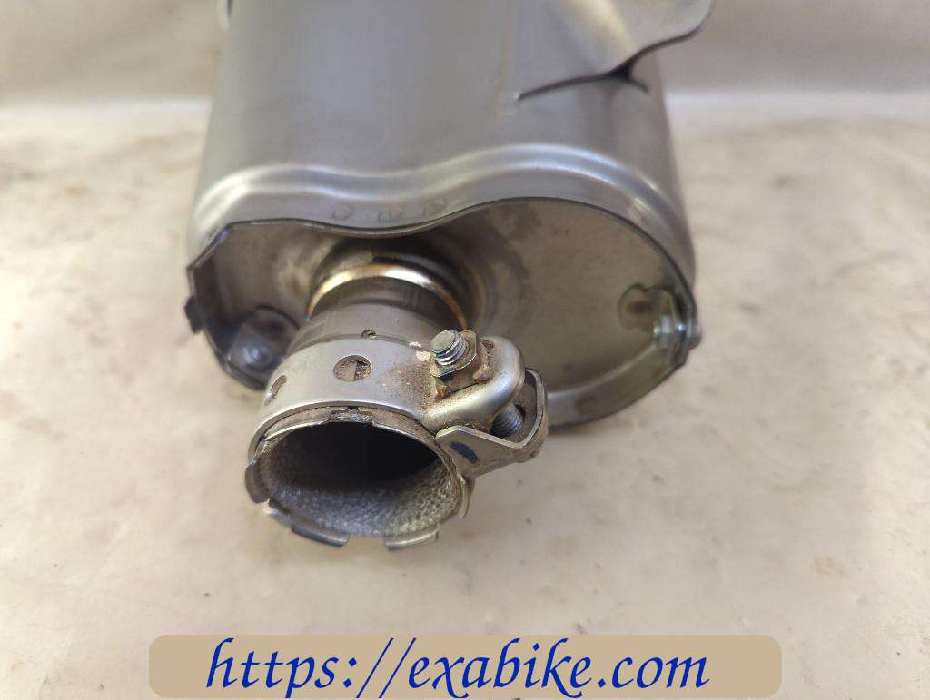 muffler, left Yamaha 1700 VMAX - photo 4