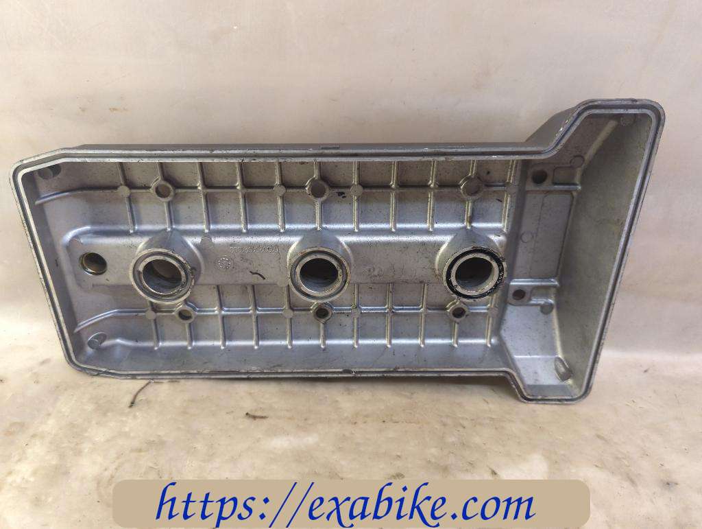 cylinder head cover Benelli 899 TNT - photo 3