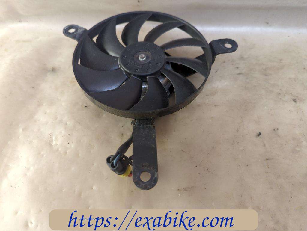 ventilateur gauche Ducati 848 - photo 1