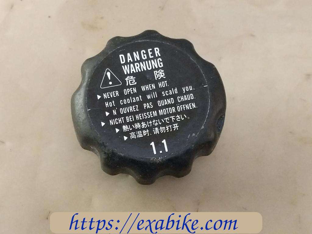 radiator cap Benelli 899 TNT - photo 1