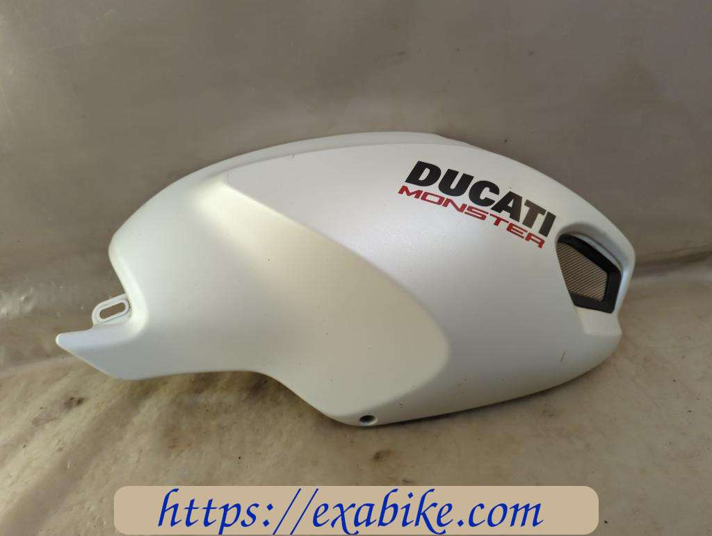 élément d'habillage droit Ducati 796 Monster - photo 1