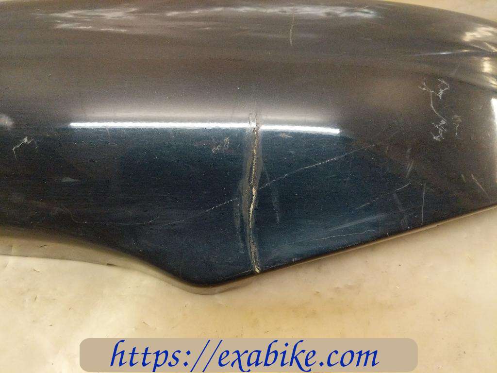 flanc arriere droit Yamaha GTS 1000 - photo 3