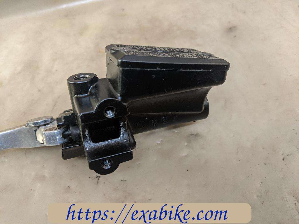 clutch master cylinder Triumph 675 Street triple - photo 3